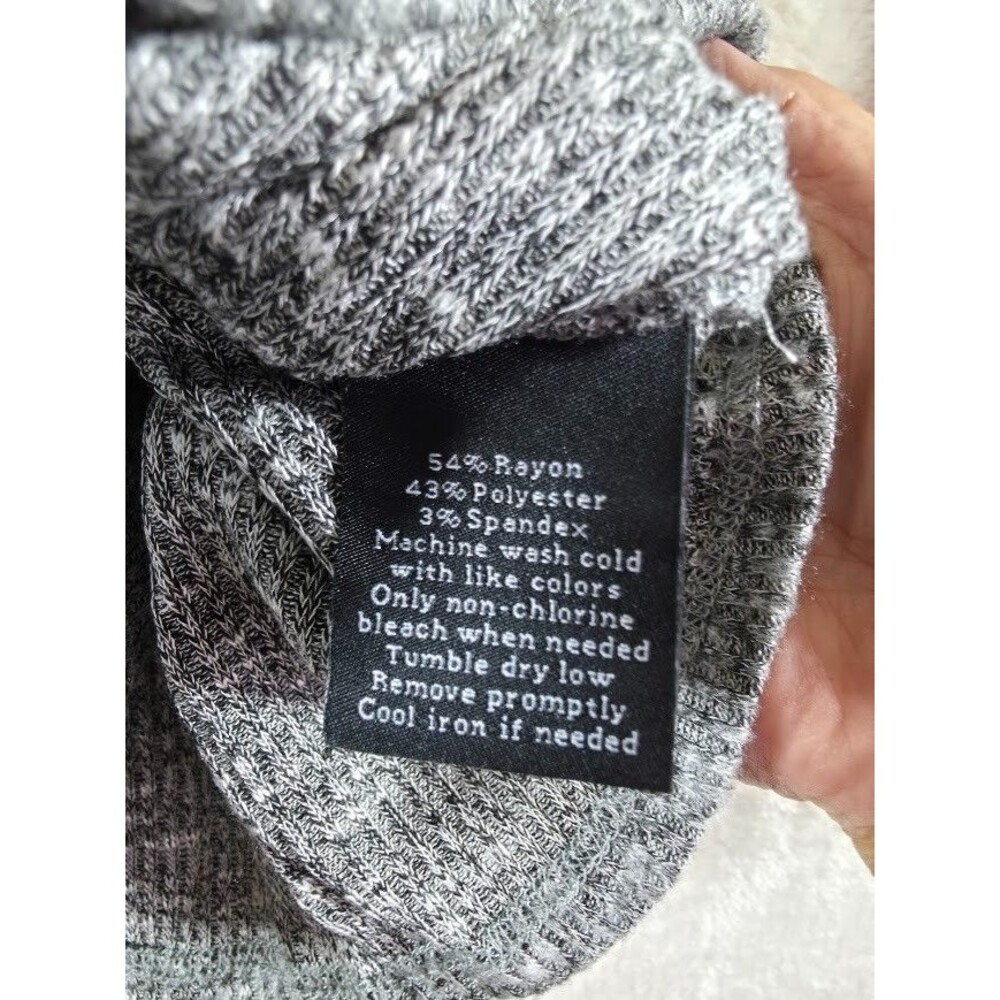 Rock & Republic Sz L Side Ruched Surplus Sweater Heather Grey Black Modesty Snap - Picture 6 of 9